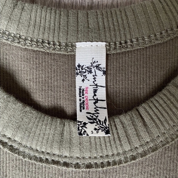 🆕 Free People Ribbed Green Racerback Tanktop - Picture 6 of 10